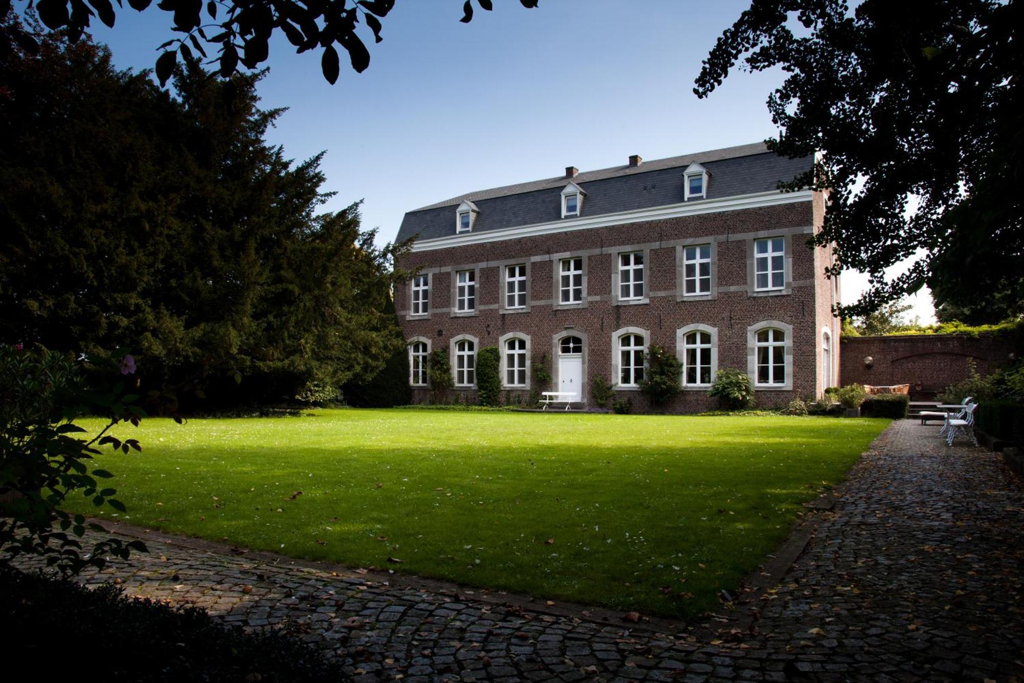 B&B Het Agnetenklooster Maaseik Esterno foto